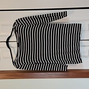 Ann Taylor striped tee size LP black and cream.
